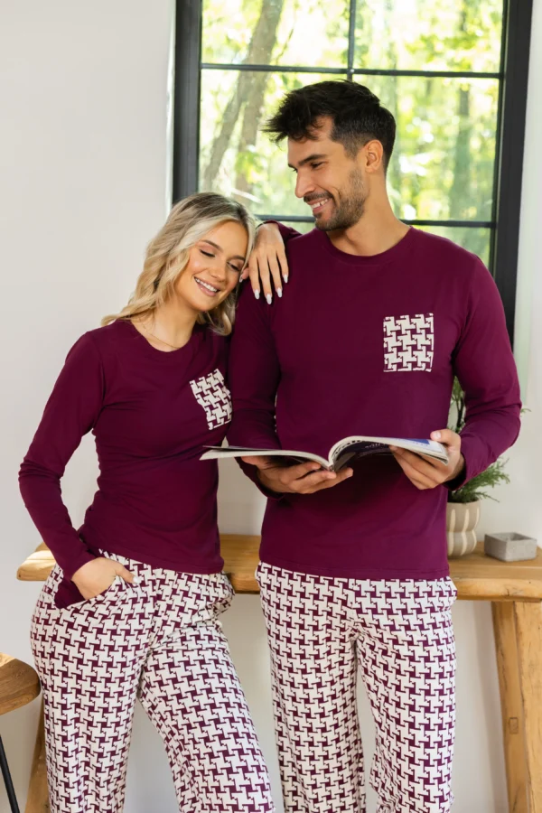 Pijama damă Adriana – bluză bordo și pantaloni cu imprimeu