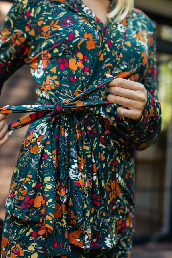 Pijama damă Corina – bluză petrecută și pantaloni lungi
